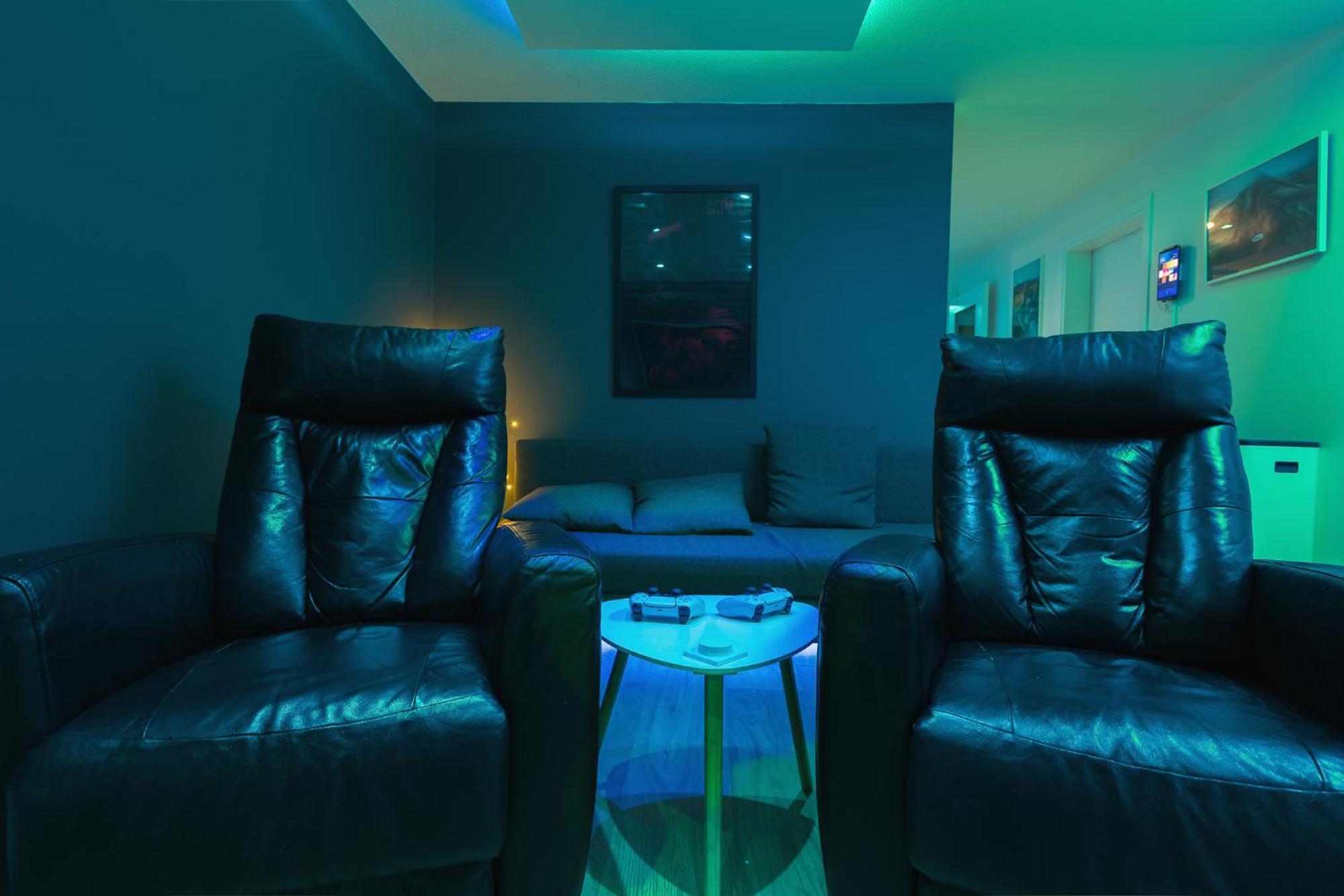 Smart Luxury - Private Gym, Hot Tub & Sauna Keflavik Exterior photo